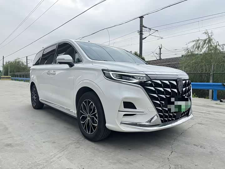 Roewe iMax 8 EV 2025 2025款 1.5T DMH 陆尊至享版