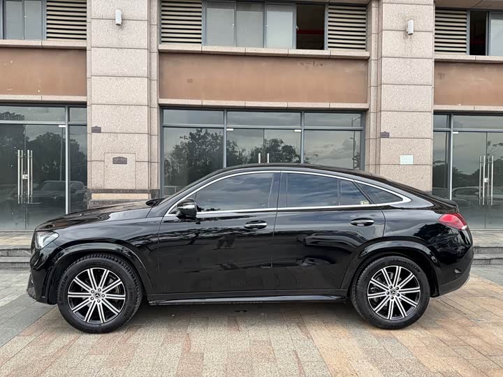 Mercedes-Benz GLE-Class Coupe 2022 2022款 改款 GLE 350 4MATIC 轿跑SUV 时尚型
