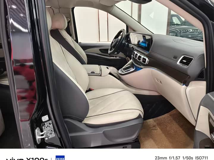 Mercedes-Benz Vito 2024 2024款 2.0T 精英版 7座