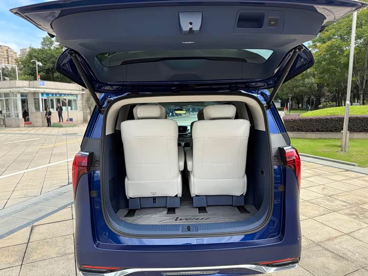 Buick GL8 Century 2023 2023款 2.0T 六座蕴世版