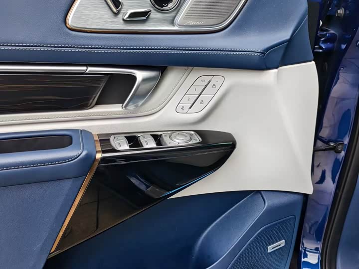 Buick GL8 Century 2023 2023款 2.0T 六座蕴世版