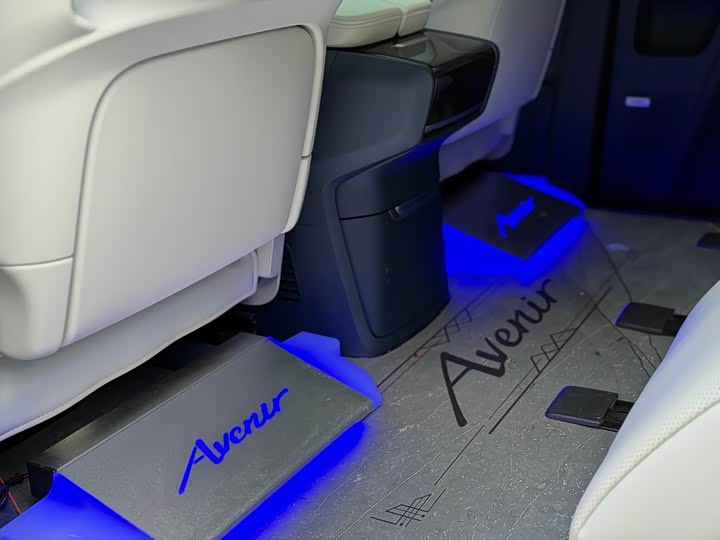 Buick GL8 Century 2023 2023款 2.0T 六座蕴世版