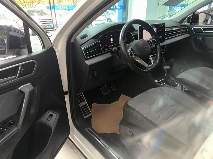 Volkswagen Tiguan X 2021 2021款 330TSI 两驱旗舰版