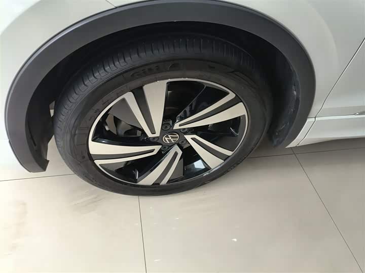 Volkswagen Tiguan X 2021 2021款 330TSI 两驱旗舰版