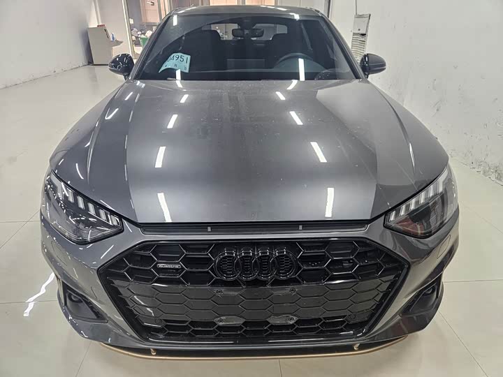 Audi A4L 2024 2024款 40 TFSI quattro RS套件燃速型