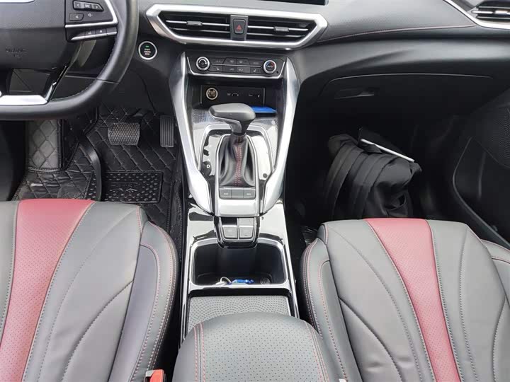 Maxus Euniq 5 2020 2020款 大电量旗舰版 七座