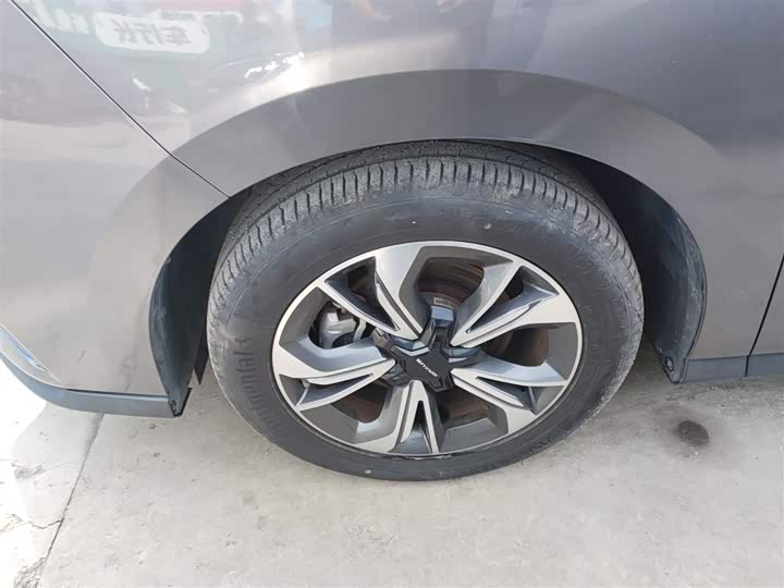 Maxus Euniq 5 2020 2020款 大电量旗舰版 七座