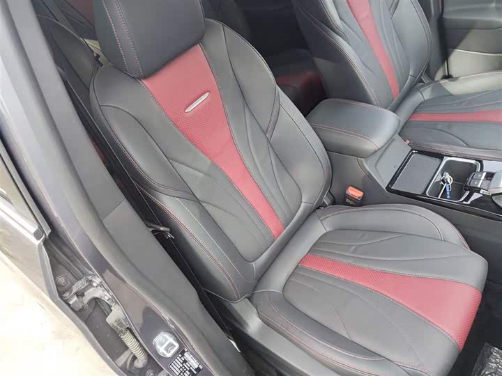 Maxus Euniq 5 2020 2020款 大电量旗舰版 七座