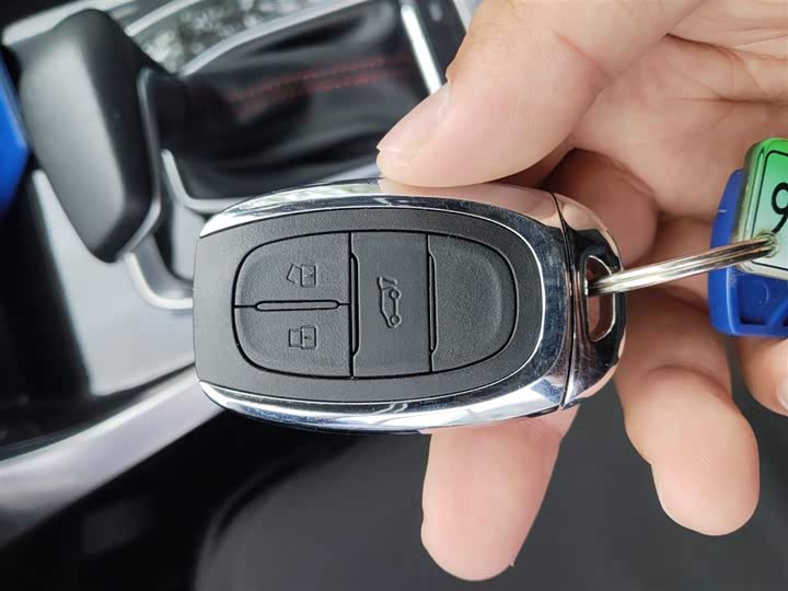 Maxus Euniq 5 2020 2020款 大电量旗舰版 七座