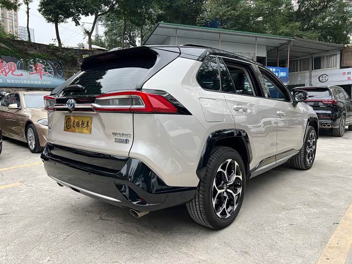 Toyota Wildlander Hybrid 2021 2021款 高性能版 2.5L 四驱激擎版