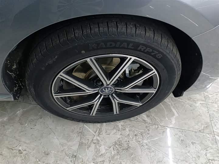 BYD Song Max Hybrid 2022 2022款 DM-i 105KM 旗舰型