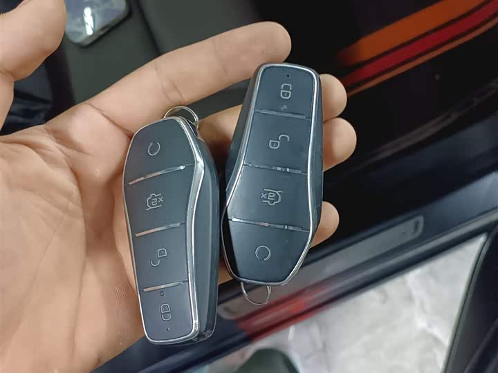 BYD Song Max Hybrid 2022 2022款 DM-i 105KM 旗舰型