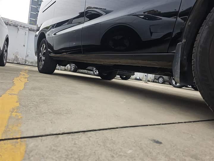 JAC Refine L5 2022 2022款 2.0T 自动商务版