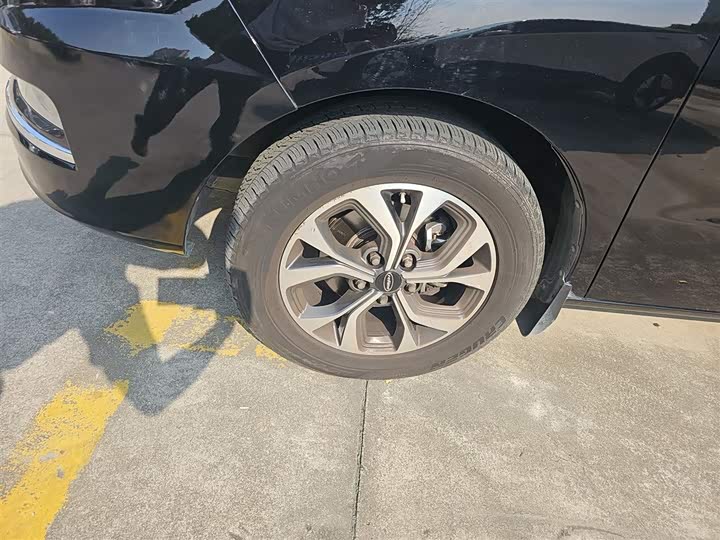 JAC Refine L5 2022 2022款 2.0T 自动商务版