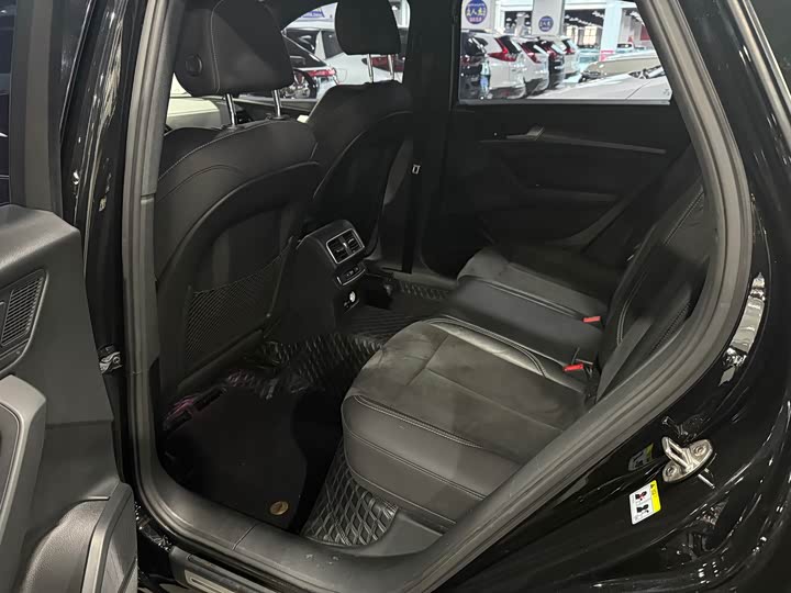 Audi Q5L Sportback 2022 2022款 改款 45 TFSI 豪华型