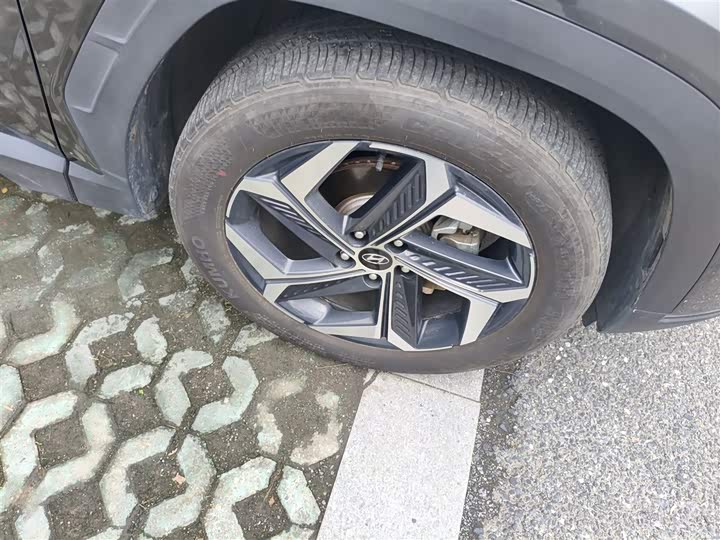Hyundai Tucson L 2023 2023款 途胜L 1.5T 自动两驱DLX豪华版