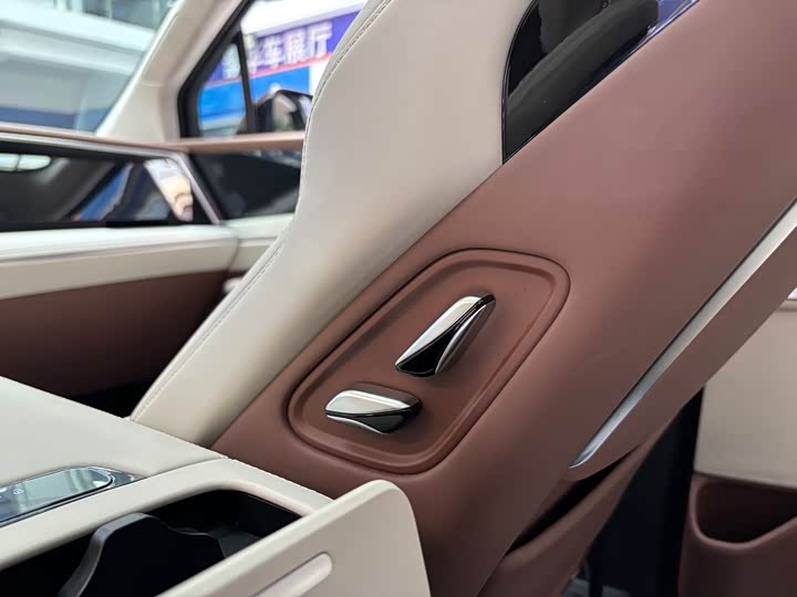 BYD Xia 2025 2025款 DM-i 1.5T 180km 超越型