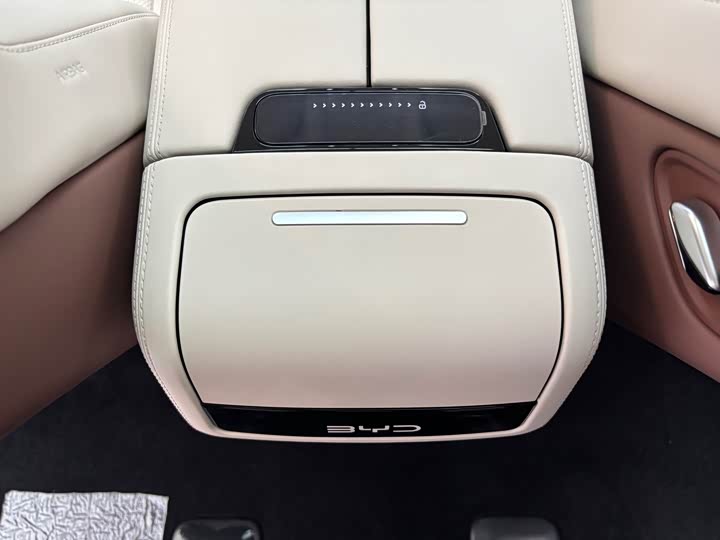 BYD Xia 2025 2025款 DM-i 1.5T 180km 超越型