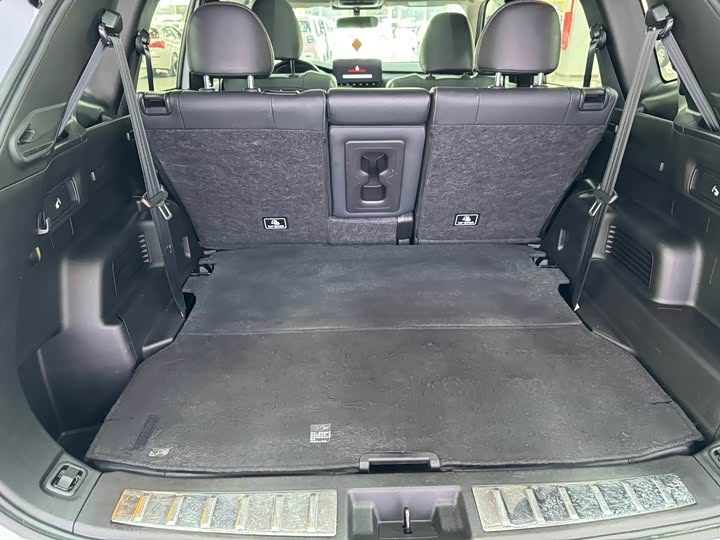 Mitsubishi Outlander 2023 2023款 1.5T CVT两驱尊耀版 7座