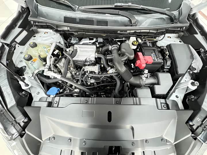 Mitsubishi Outlander 2023 2023款 1.5T CVT两驱尊耀版 7座