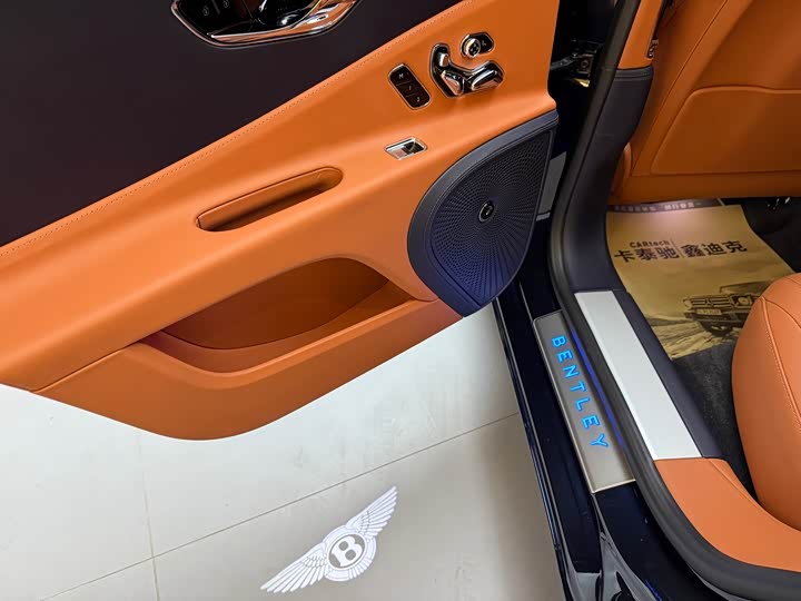 Bentley Flying Spur 2022 2022款 4.0T V8 标准版