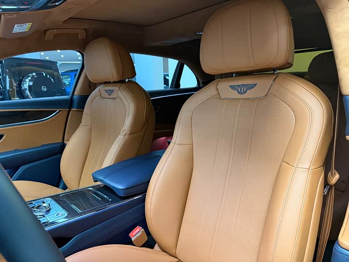 Bentley Flying Spur 2022 2022款 4.0T V8 标准版