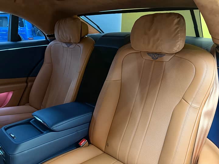 Bentley Flying Spur 2022 2022款 4.0T V8 标准版