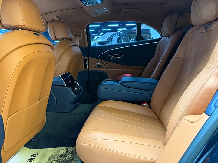 Bentley Flying Spur 2022 2022款 4.0T V8 标准版