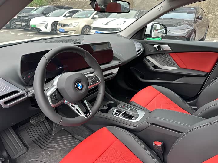 BMW 2 Series 2025 2025款 225L M运动套装