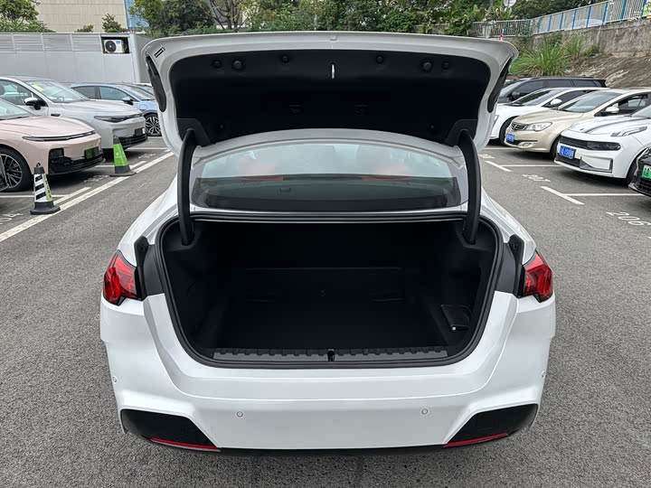 BMW 2 Series 2025 2025款 225L M运动套装