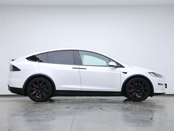 Tesla Model X 2023 2023款 三电机全轮驱动 Plaid版