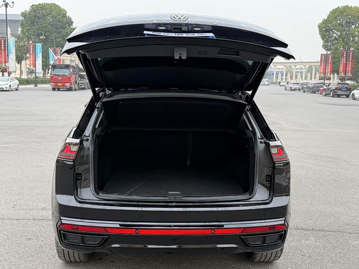 Volkswagen Teramont X 2024 2024款 途昂X 380TSI 四驱尊崇旗舰版