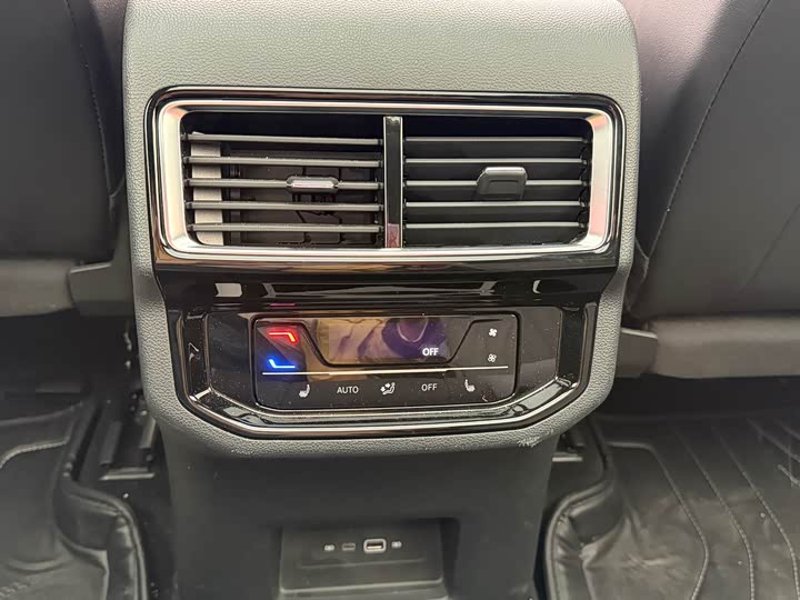 Volkswagen Teramont X 2024 2024款 途昂X 380TSI 四驱尊崇旗舰版