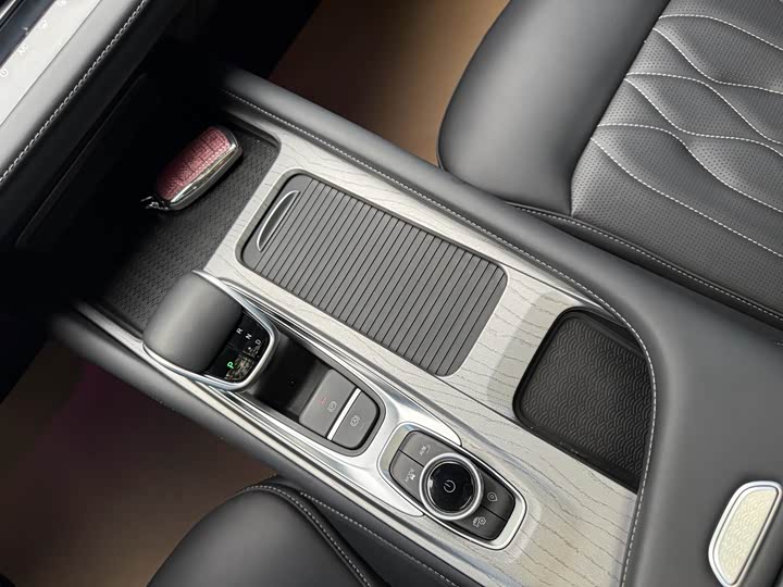 Chery Arrizo 8 2025 2025款 1.6T DCT睿