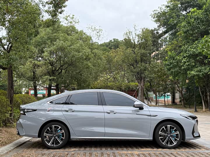 Chery Arrizo 8 2025 2025款 1.6T DCT睿