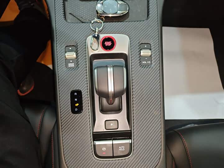 GAC Trumpchi Empow R 2023 2023款 影豹H 智能混动版