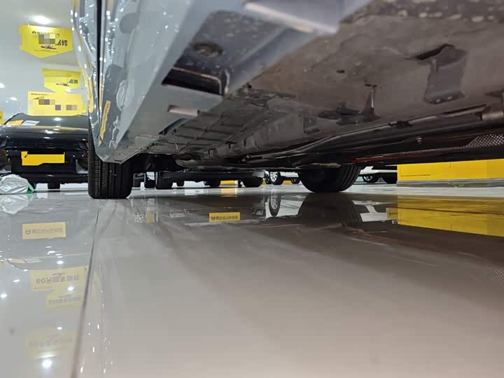 GAC Trumpchi Empow R 2023 2023款 影豹H 智能混动版