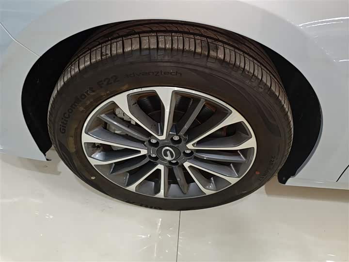 GAC Trumpchi Empow R 2023 2023款 影豹H 智能混动版