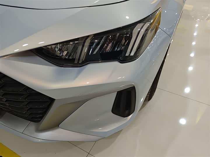 GAC Trumpchi Empow R 2023 2023款 影豹H 智能混动版