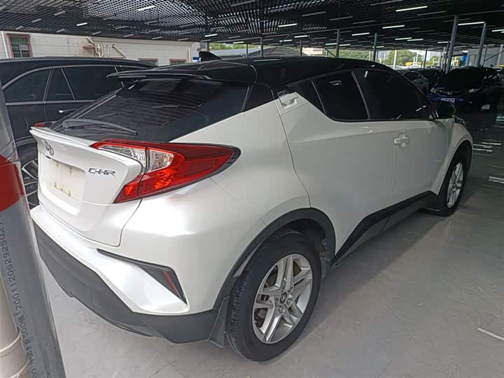 Toyota C-HR 2021 2021款 2.0L 舒适版