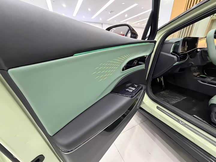 Hongqi EH7 2024 2024款 640 Pro+ 四驱版