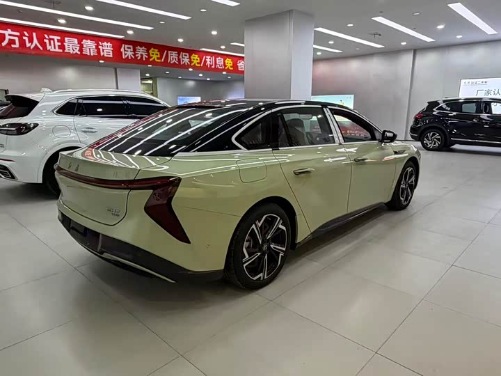 Hongqi EH7 2024 2024款 640 Pro+ 四驱版