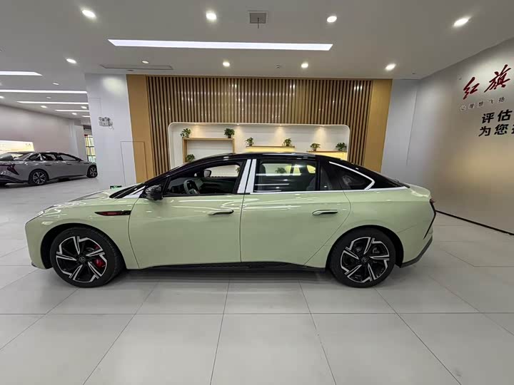 Hongqi EH7 2024 2024款 640 Pro+ 四驱版