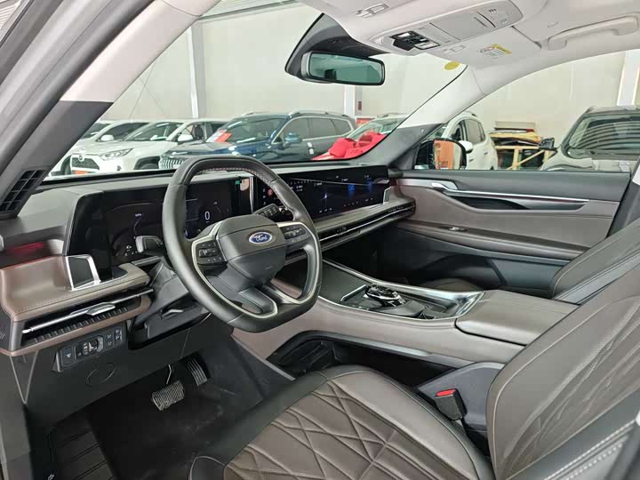 Ford Edge 2025 2025款 锐界L 2.0T EcoBoost E混动四驱七座至尊型