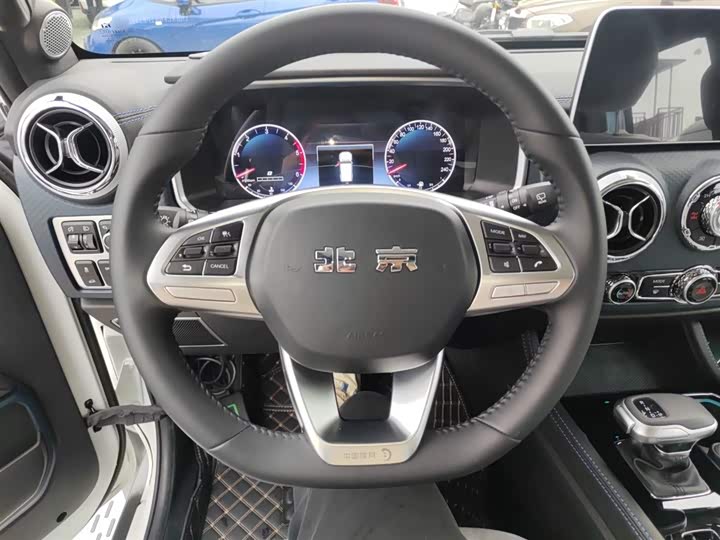 BAIC Beijing BJ40 2023 2023款 2.0D 自动四驱刀锋英雄版侠客型（前后电控锁）