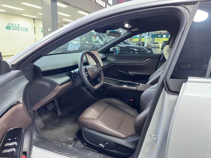 Changan Qiyuan (Nevo) A07 2025 2025款 增程 真香版 230 豪华版