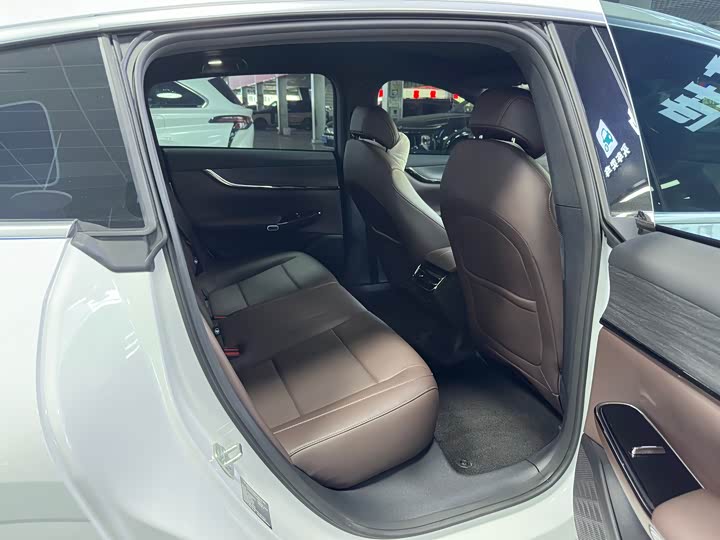 Changan Qiyuan (Nevo) A07 2025 2025款 增程 真香版 230 豪华版