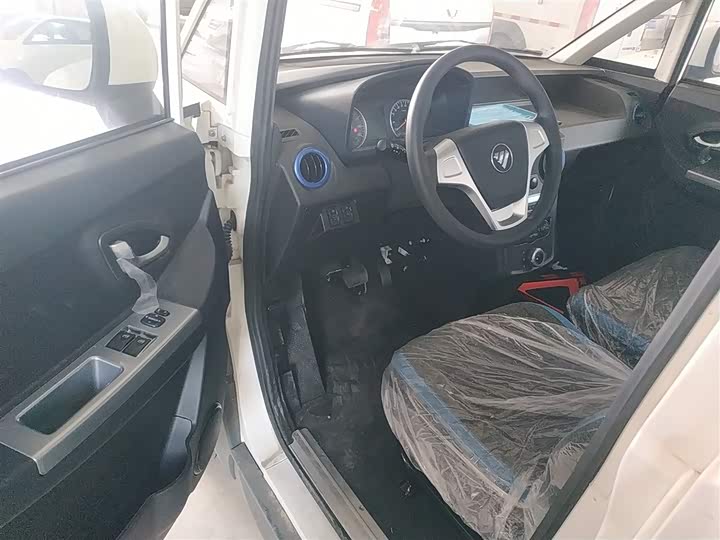 Foton Smart Smurf E7 2024 2024款 改款 纯电动厢式运输车 平顶2座 亿纬锂能41.86kWh