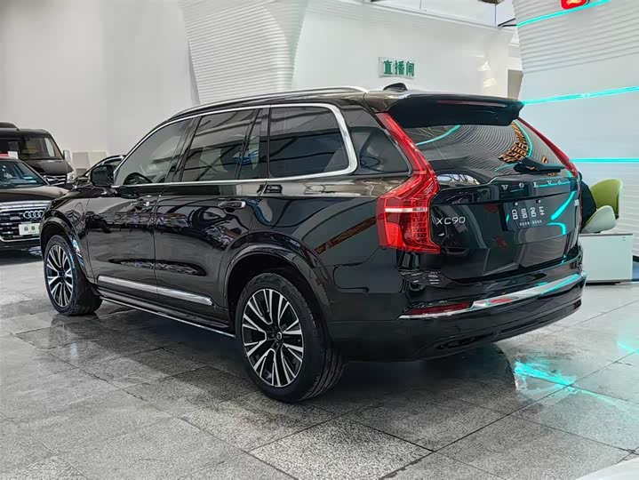 Volvo XC90 Hybrid 2023 2023款 T8 RECHARGE 智尊豪华版 7座