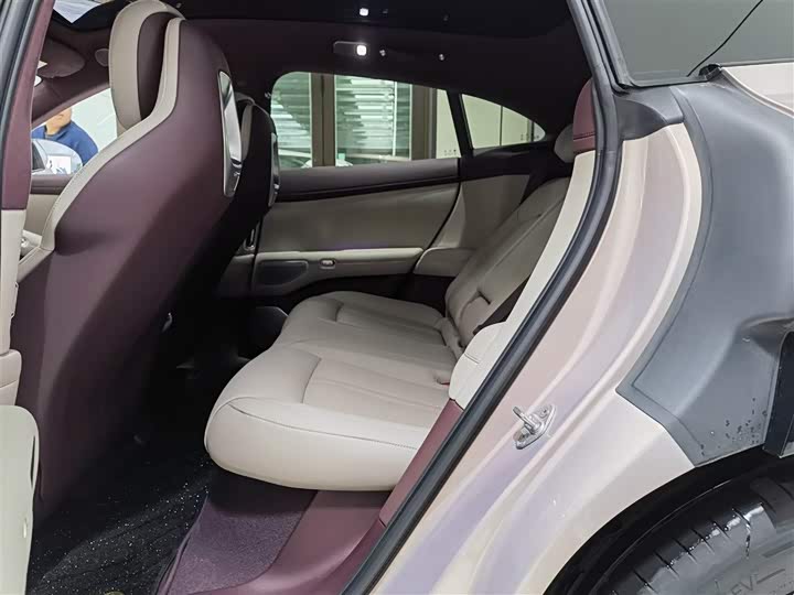 Xiaomi YU7 2025 2025款 超长续航高性能四驱Max版